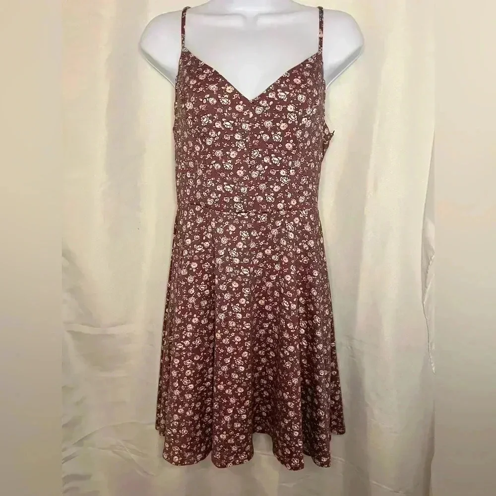 Nine Britton Jayde Knit Back Detail Dress size Medium, BNWT - Picture 5 of 10